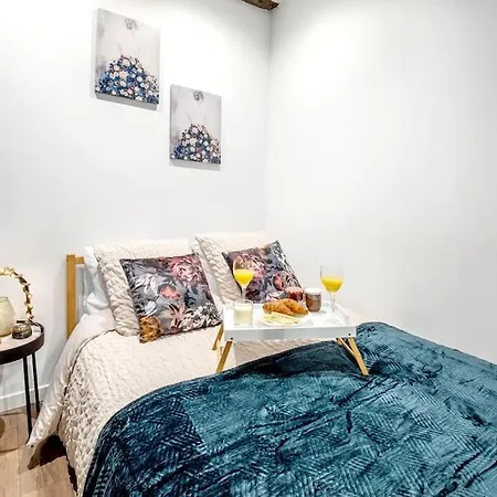 Cosy Appart En Centre Ville/quartier Artistique Apartman *