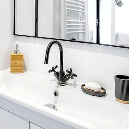 Apartman Cosy Appart En Centre Ville/quartier Artistique Sète